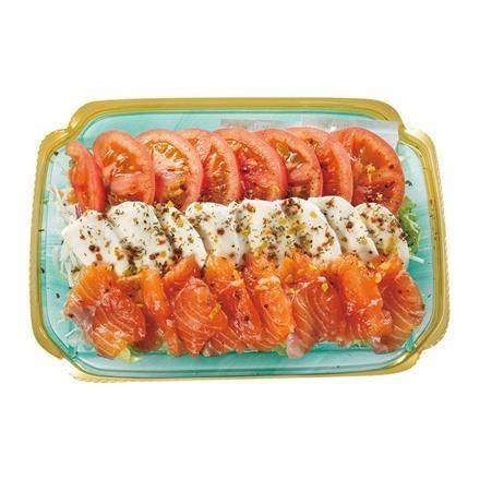 67. (Xmas)生サーモンを味わう カプレーゼ風サラダ