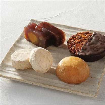 25Q143：＜新潟市中央区＞丸屋本店　村松栗羊羹・焼き菓子詰め合わせ【発送期間12月18日まで】