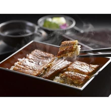 199:うなぎ割烹 「一愼」 うなぎ蒲焼セット　蒲焼55g×3、蒲焼のたれ50ml×1、山椒×3