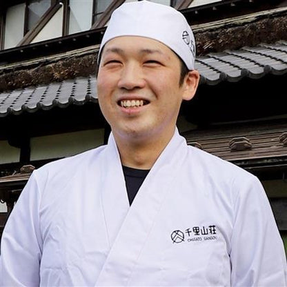 05. 千里山荘　おせち料理　二段重【12月31日お渡し】