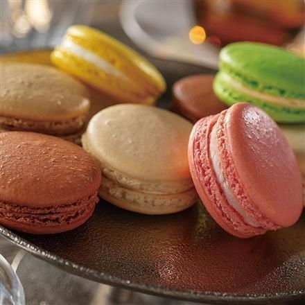 21Q124：＜燕市＞パティスリーアンジュ　マカロン（8個入り）